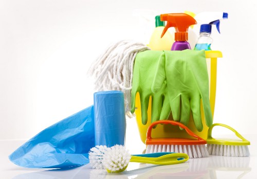 Cubic-yard estimate for waste removal in a Lambeth flat
